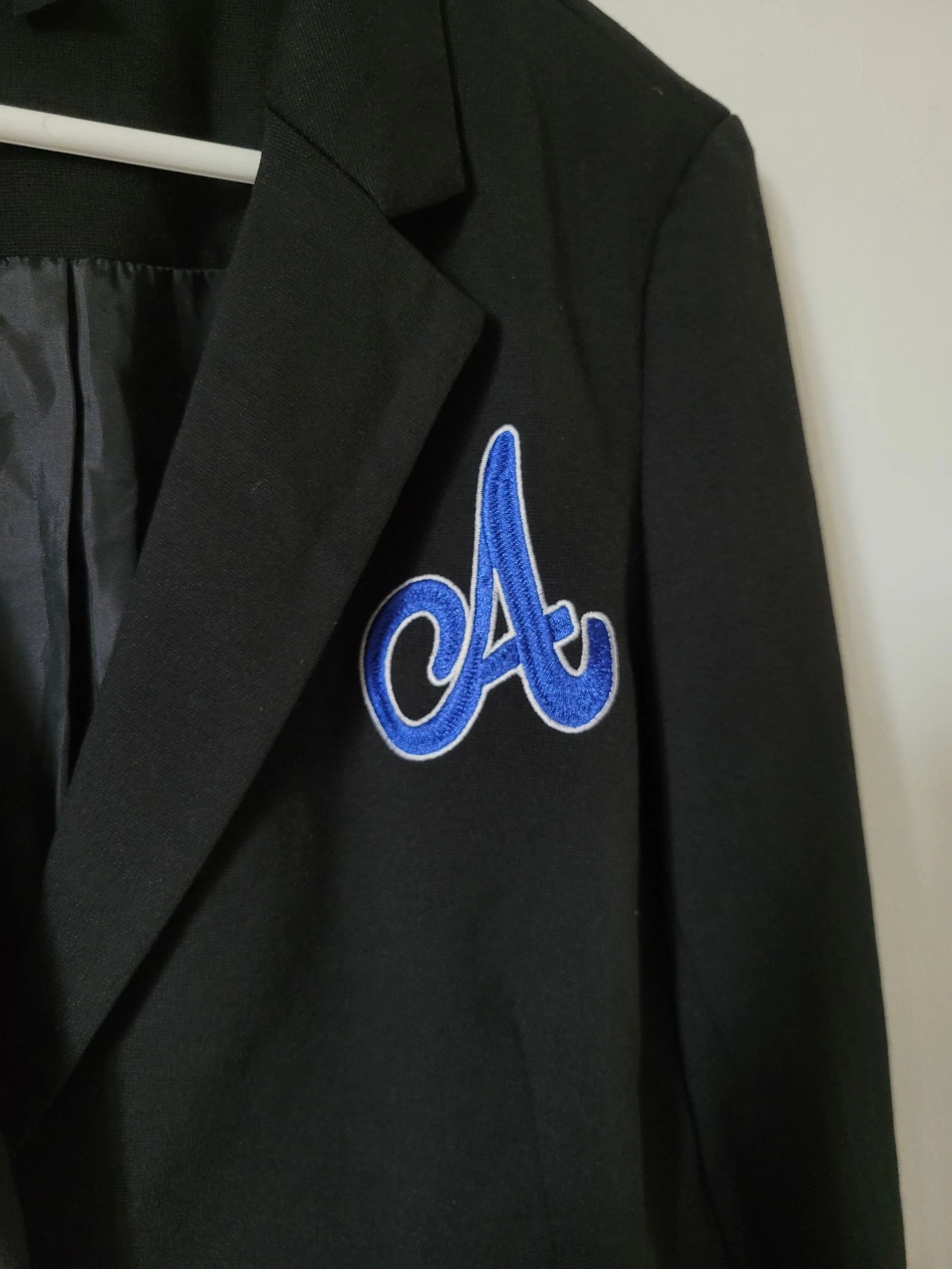 Blazer preto Jennyfer Tokyo Dreams bordado + paetê – Tamanho G – photo 2